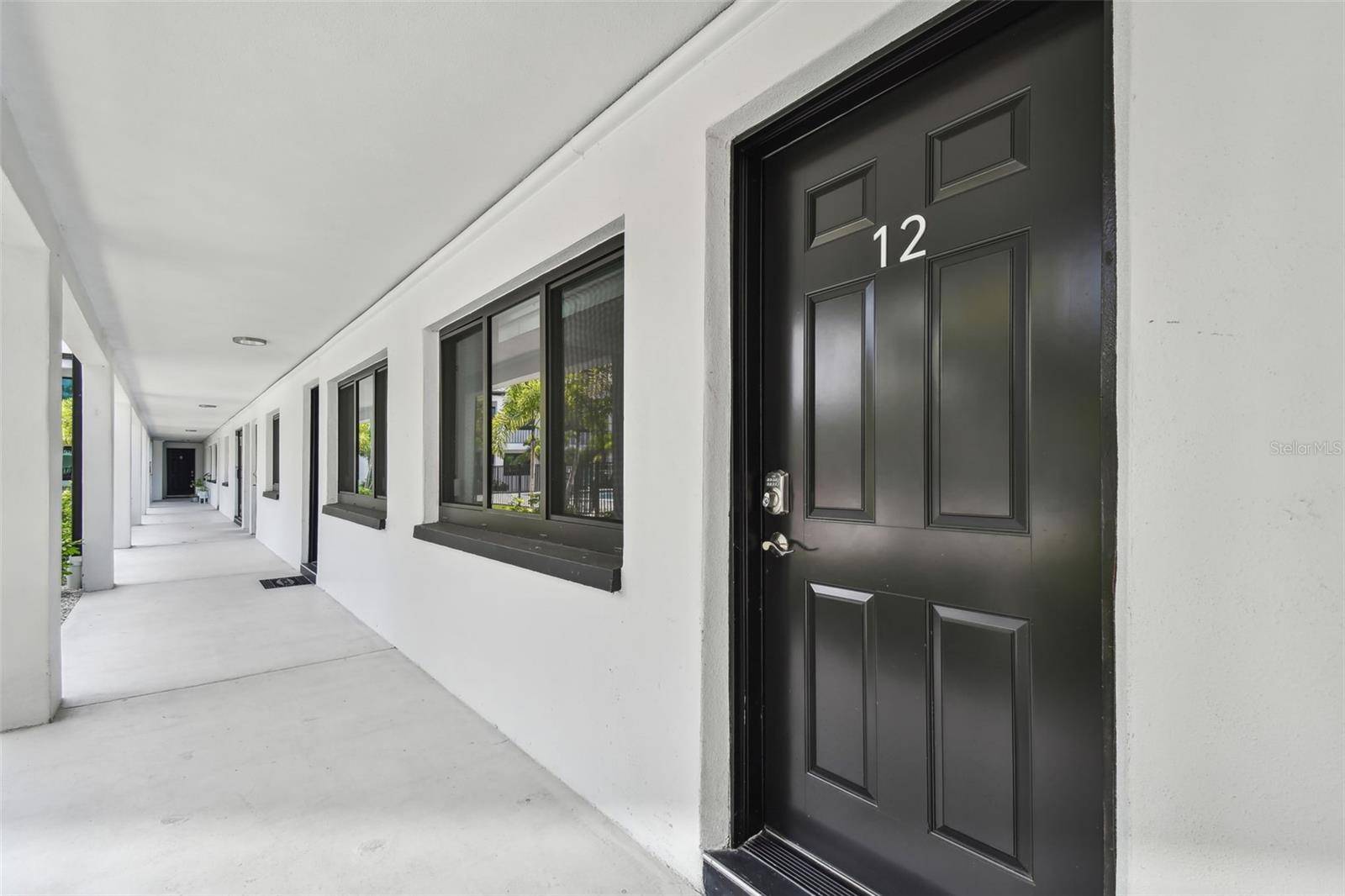 2942 W BAY DR #2, Belleair Bluffs, FL 33770