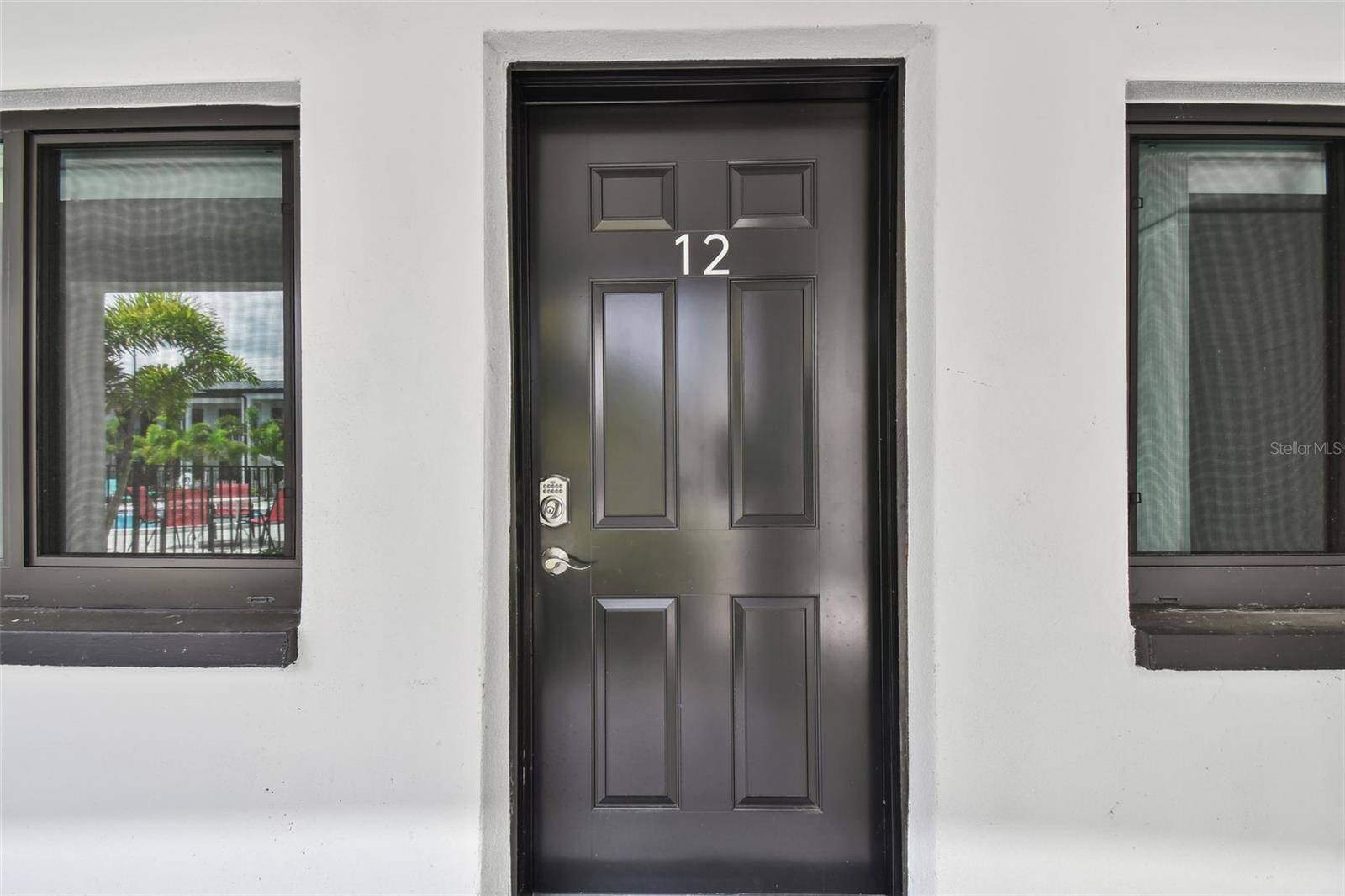 2942 W BAY DR #2, Belleair Bluffs, FL 33770