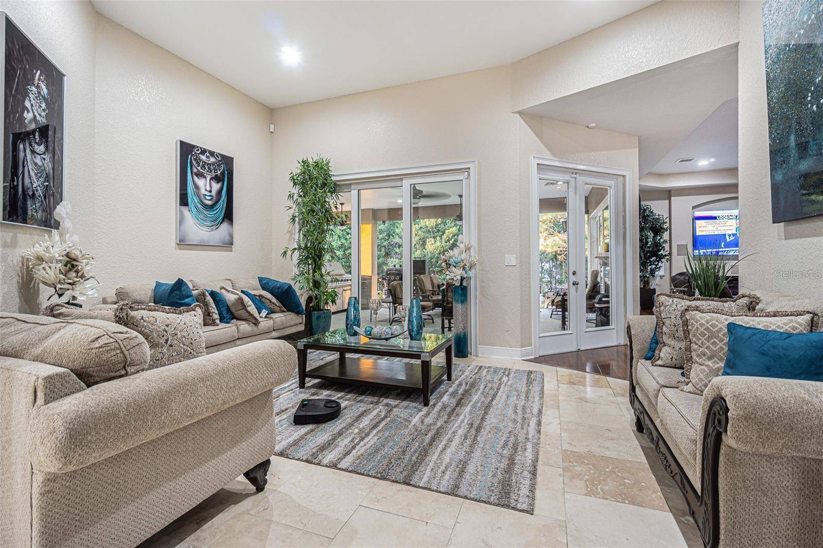 13102 DONE GROVEN DR, Dover, FL 33527