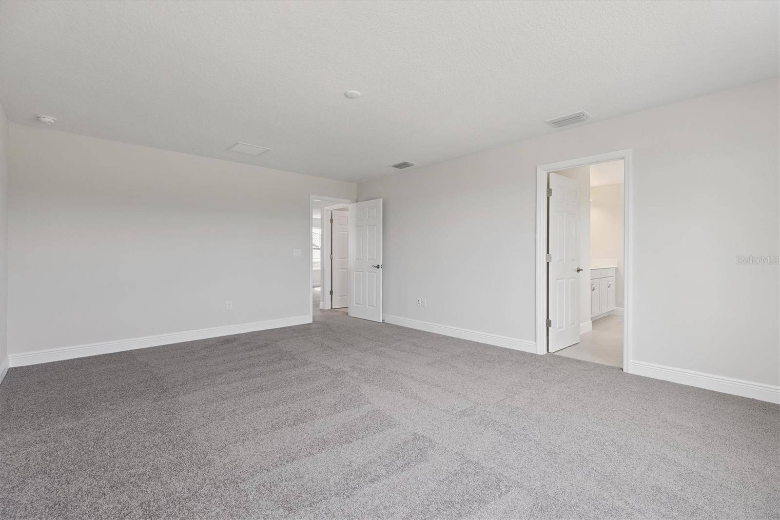 8517 DOVE BOG TER, Parrish, FL 34219