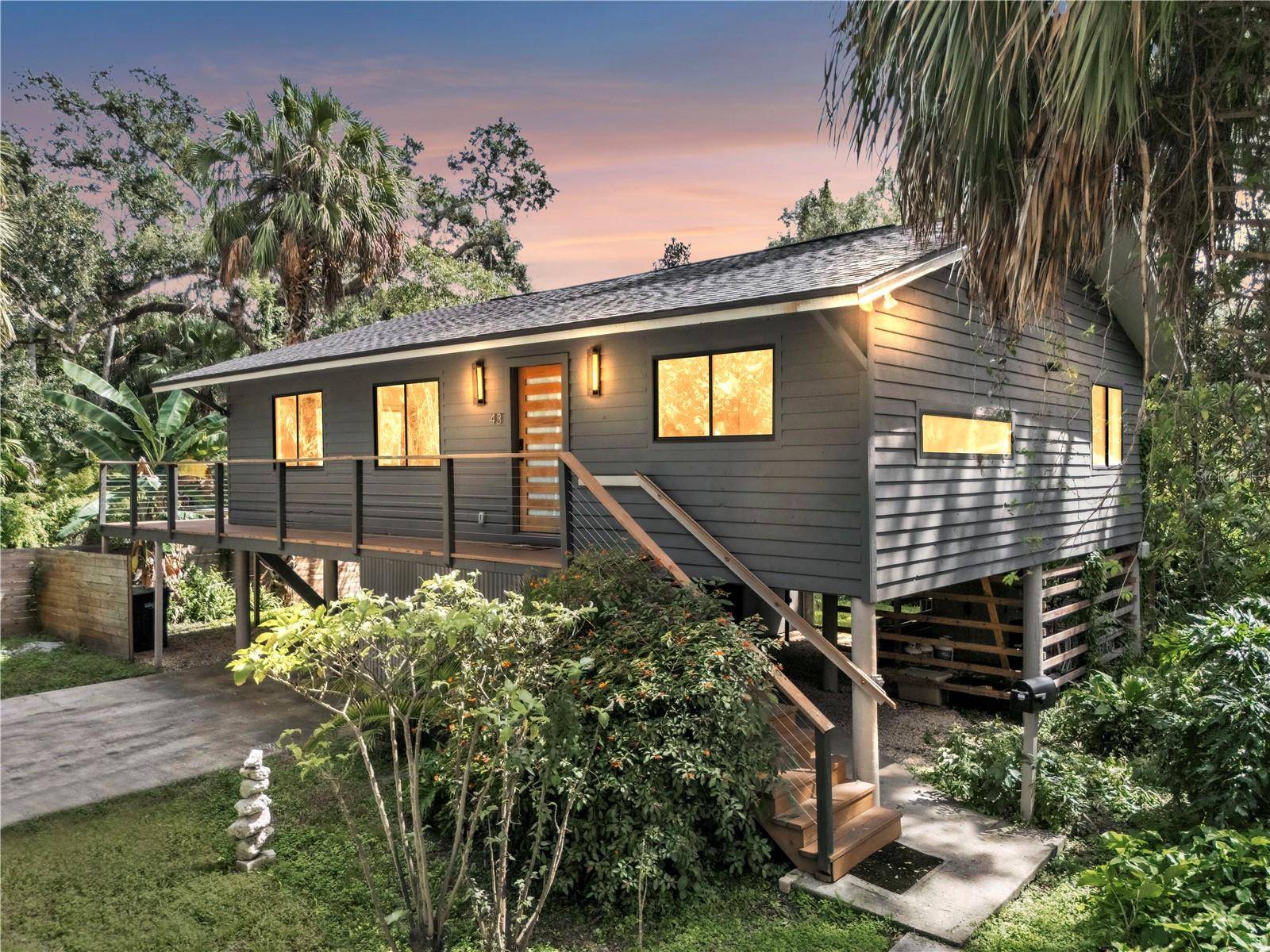 43 HAMILTON HEATH DR, Tampa, FL 33604