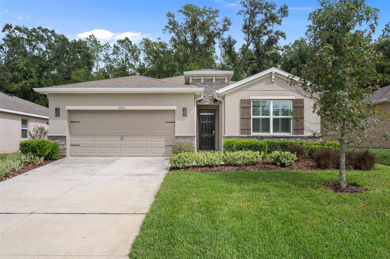 12735 EASTPOINTE DR, Dade City, FL 33525