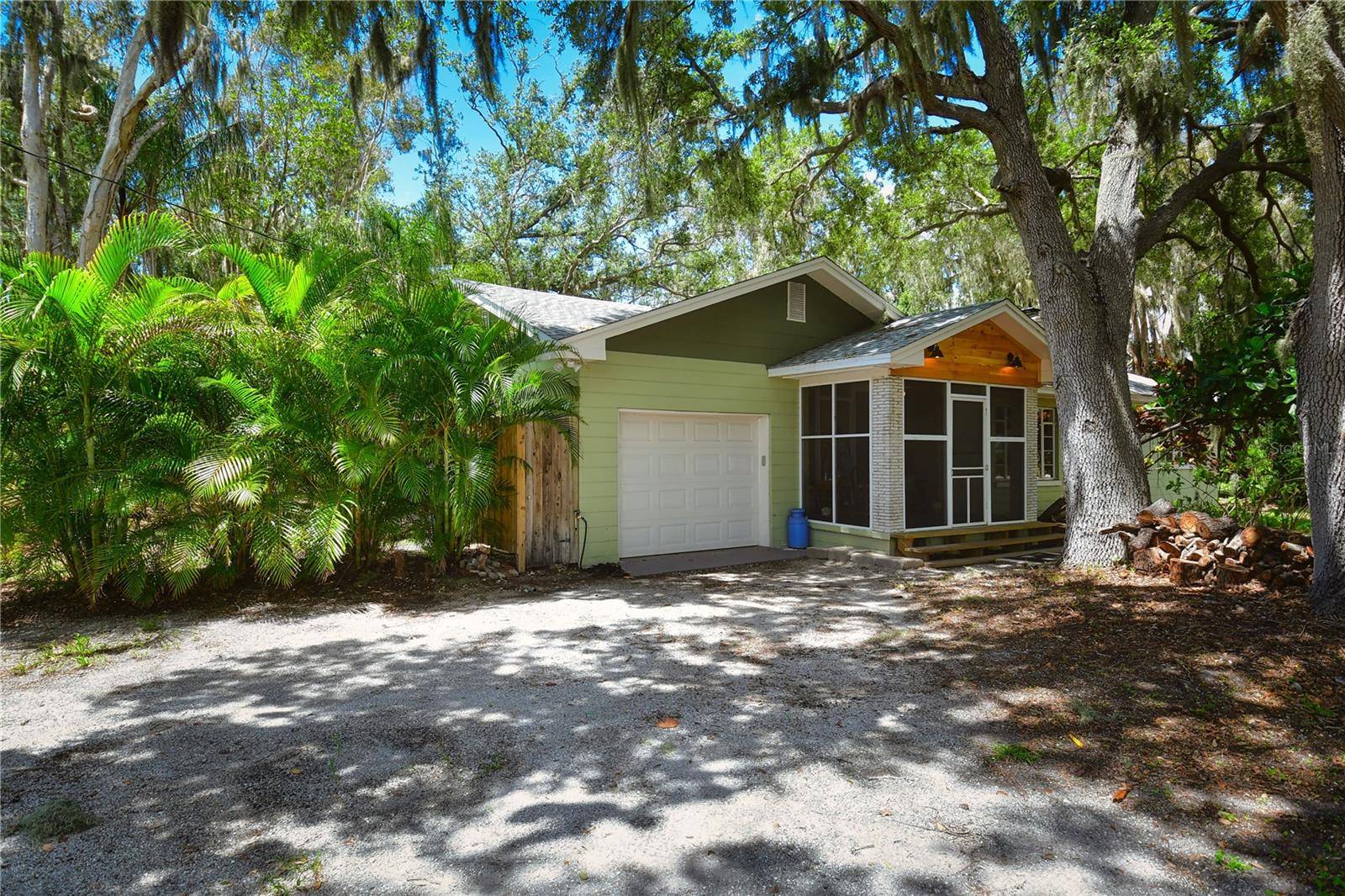 160 BAYSHORE DR, Terra Ceia, FL 34250