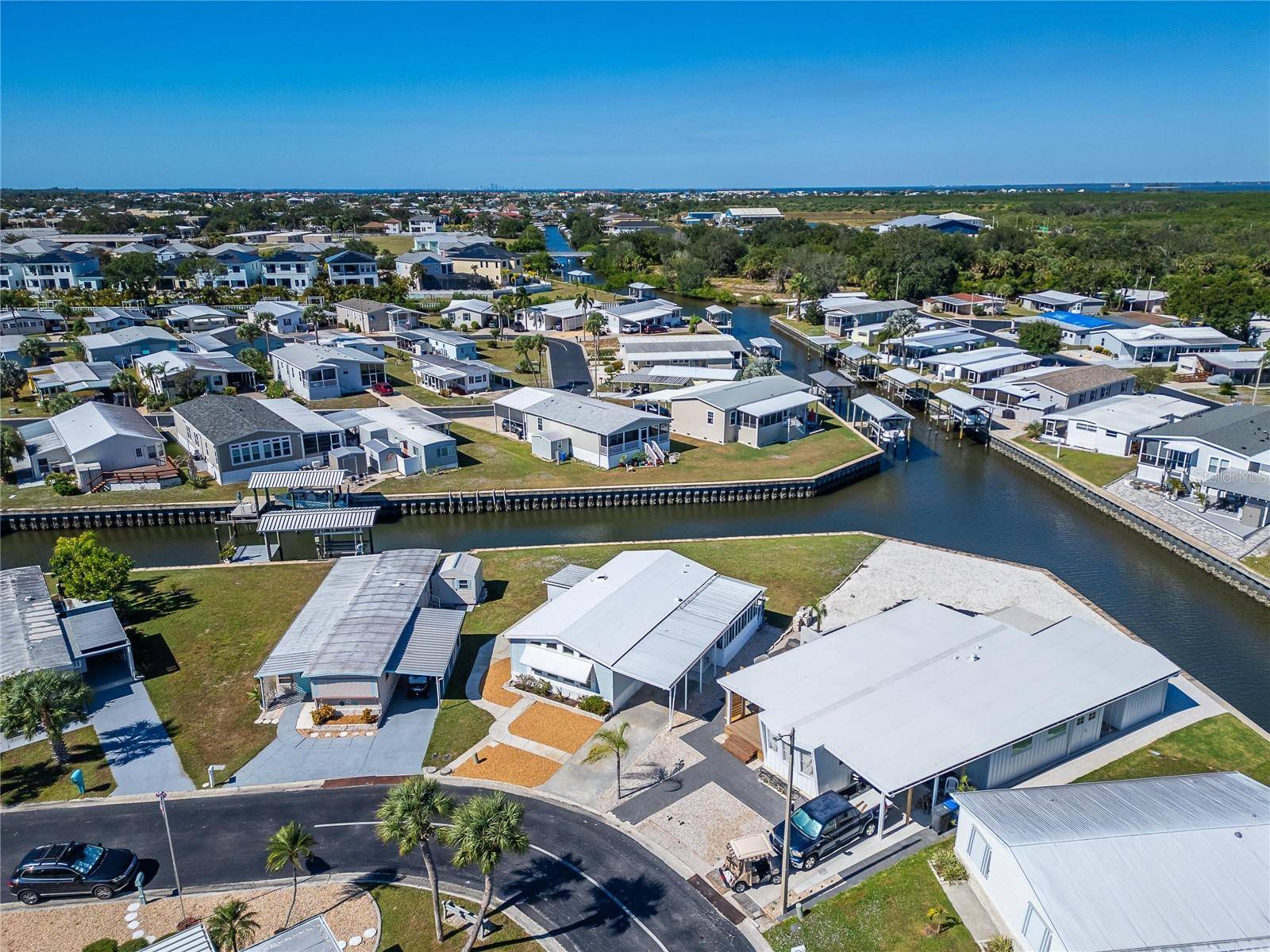 126 W SAINT JOHNS WAY, Apollo Beach, FL 33572