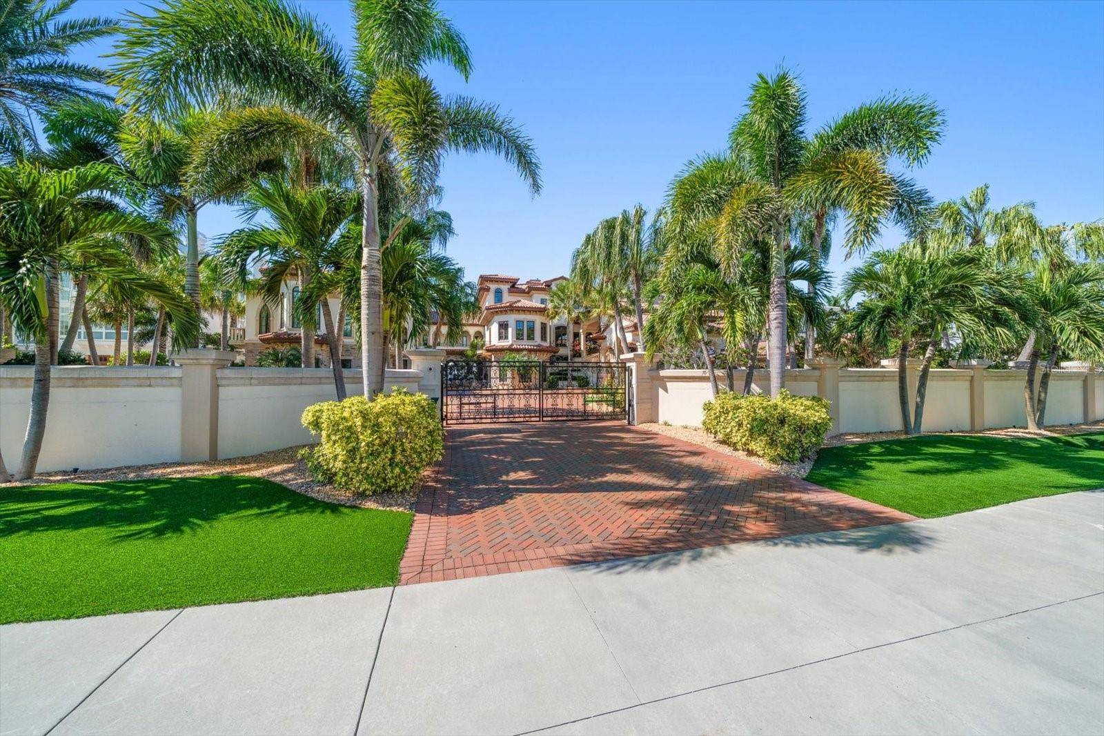 1700 GULF BLVD, Belleair Beach, FL 33786