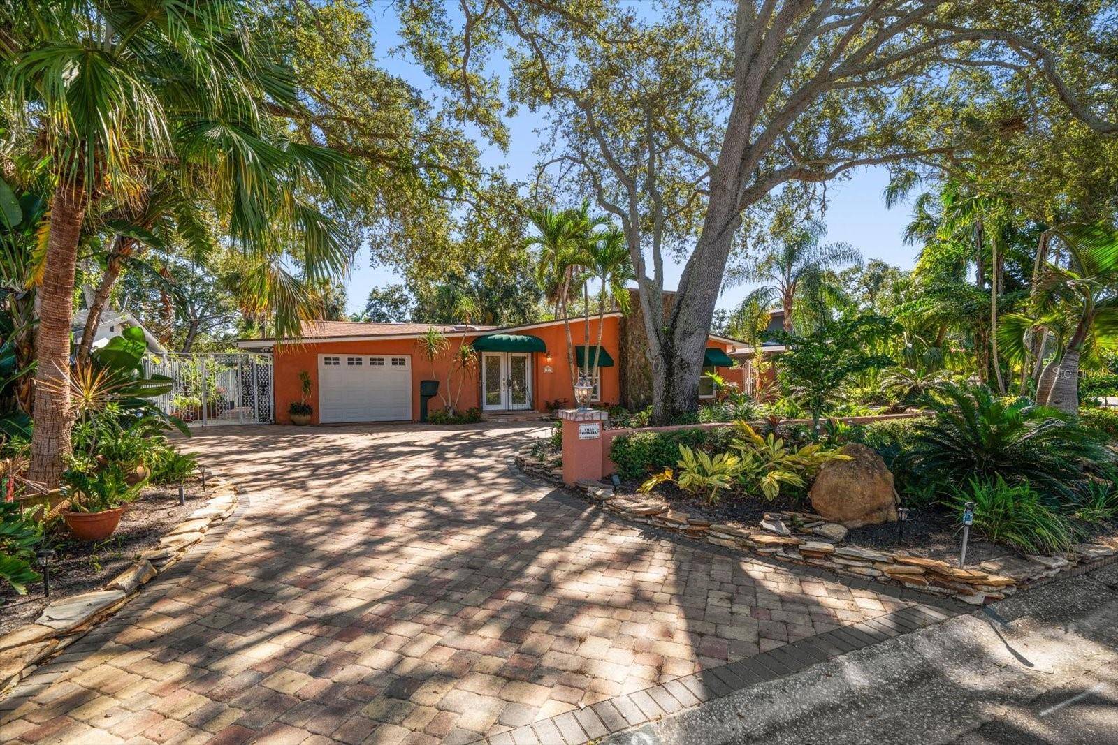 3033 82ND WAY N, St Petersburg, FL 33710