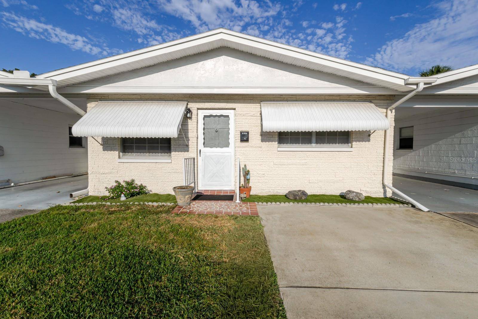 9905 DAHLIA ST N #27, Pinellas Park, FL 33782