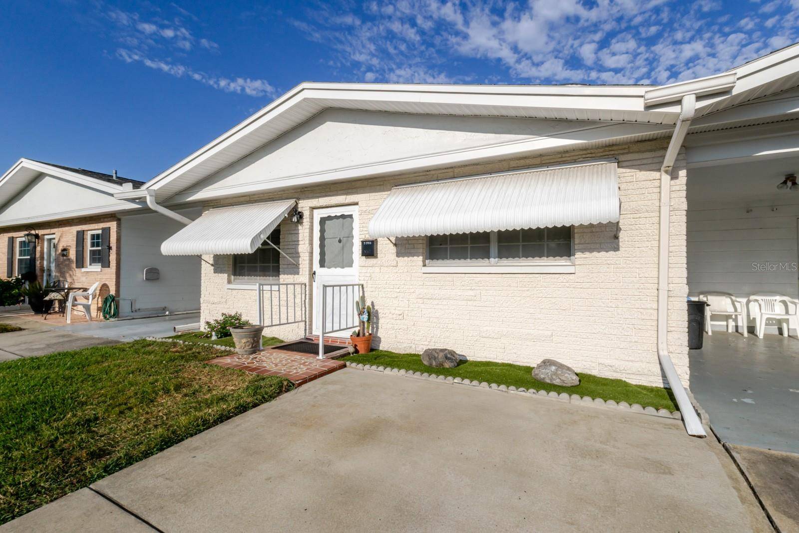 9905 DAHLIA ST N #27, Pinellas Park, FL 33782