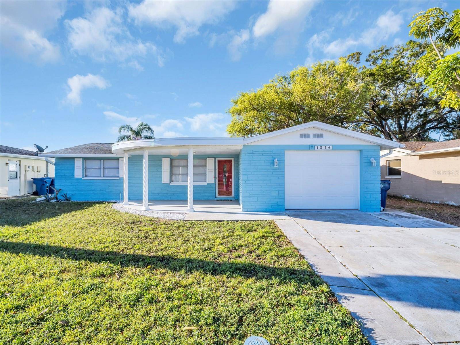 3814 SUNRAY DR, Holiday, FL 34691