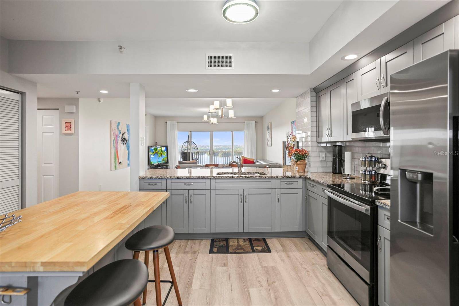 6495 SHORELINE DR #8502, St Petersburg, FL 33708