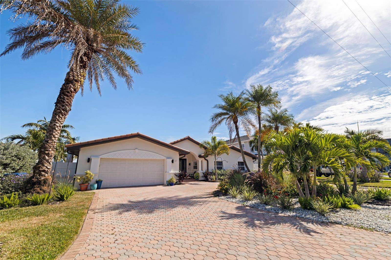 7827 9TH AVE S, St Petersburg, FL 33707