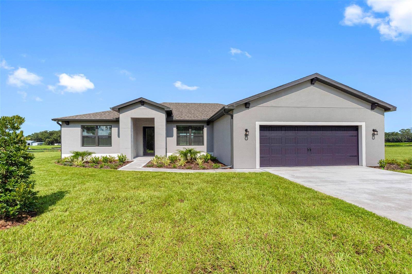 13501 WALDEN SHEFFIELD RD, Dover, FL 33527
