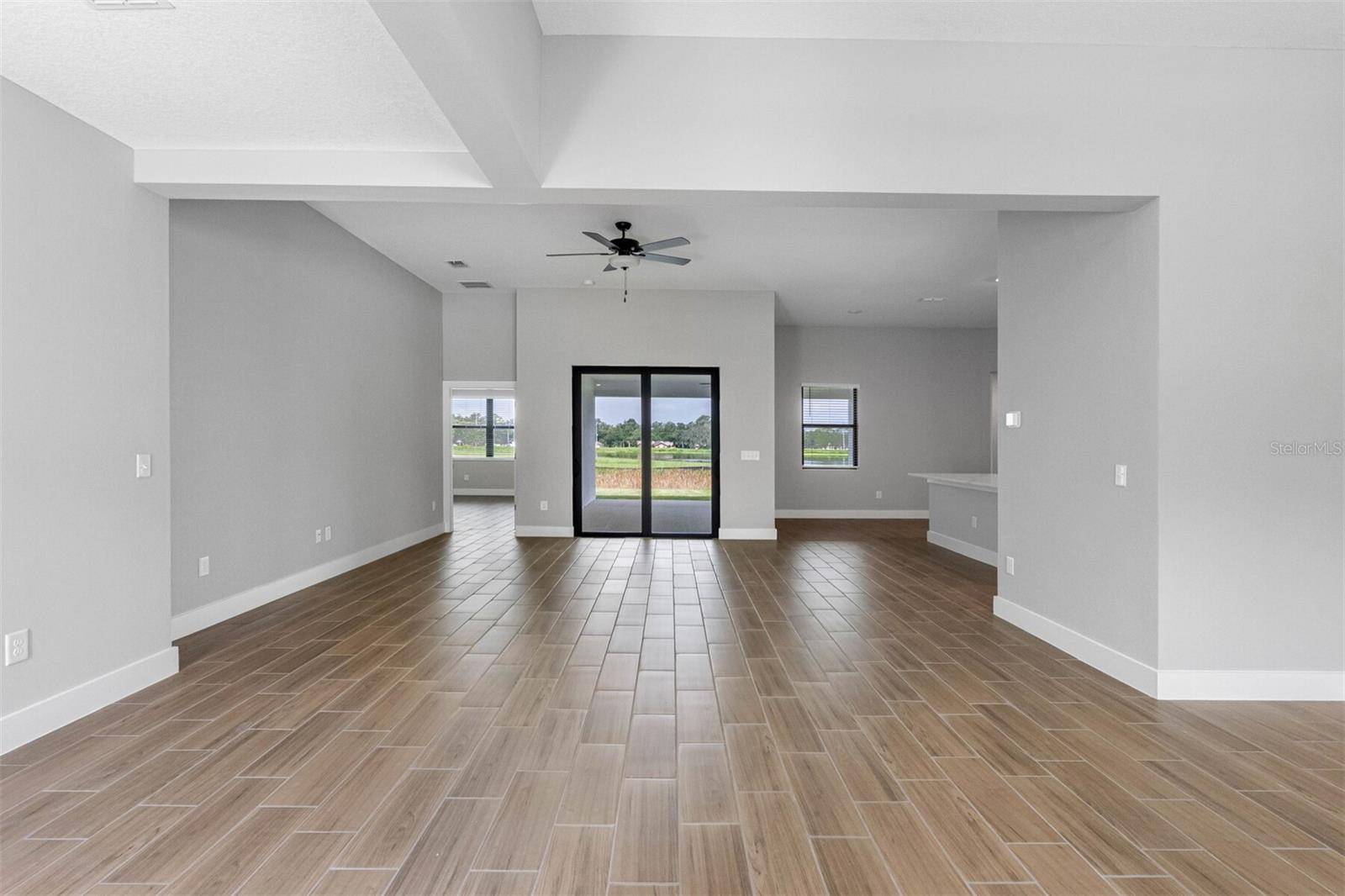 13509 WALDEN SHEFFIELD RD, Dover, FL 33527