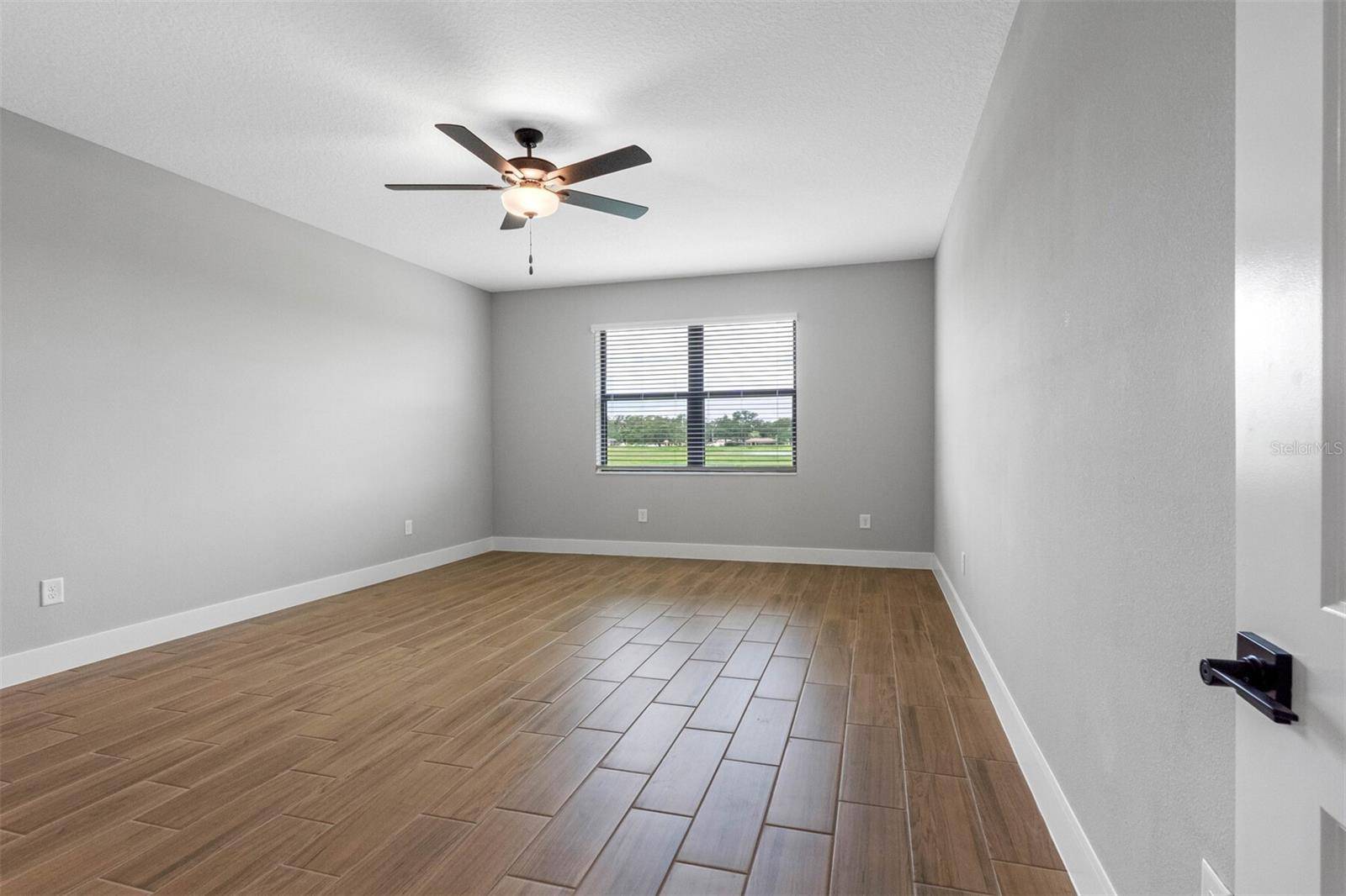 13439 WALDEN SHEFFIELD RD, Dover, FL 33527
