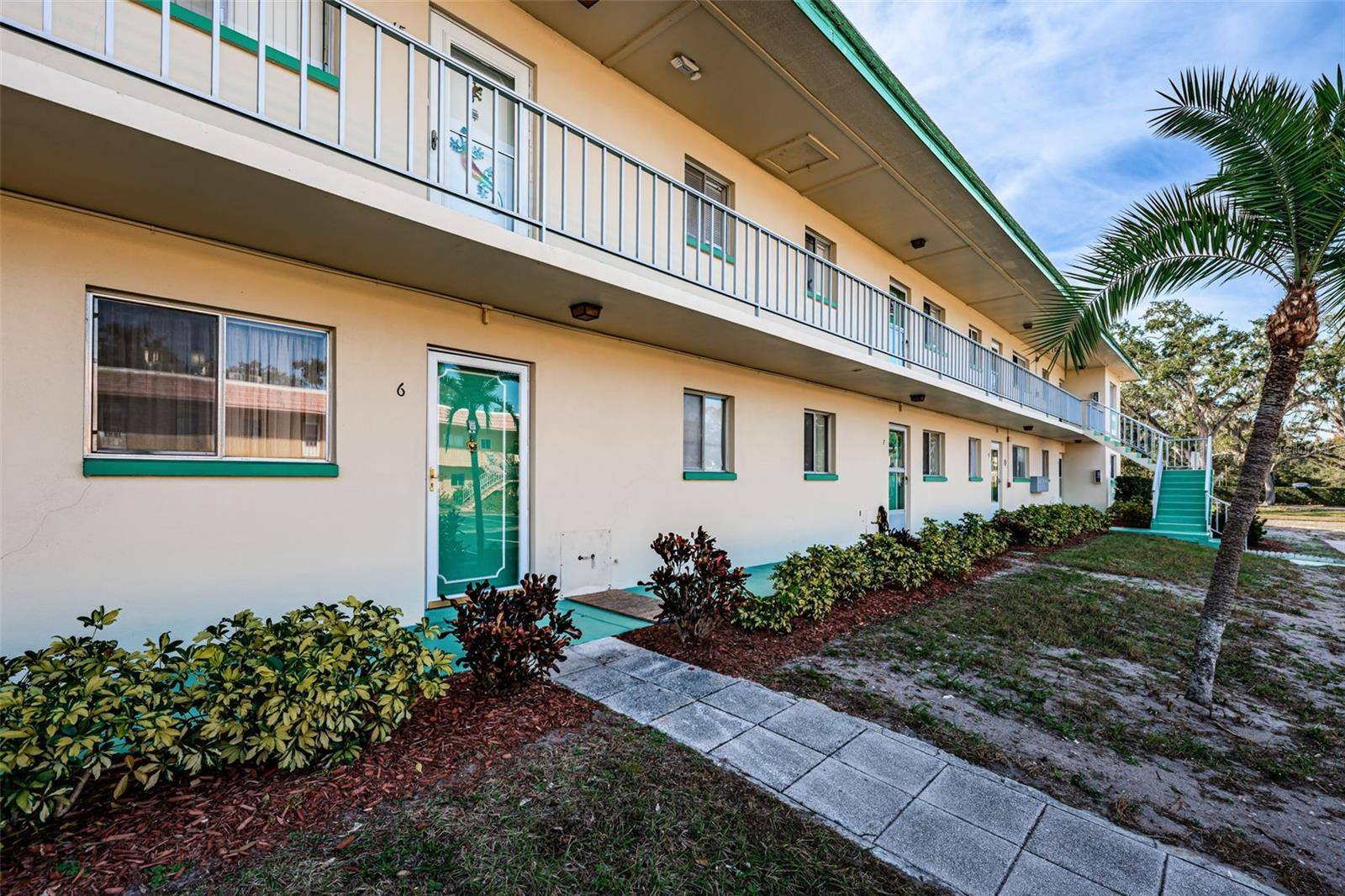 2001 GREENBRIAR BLVD #6, Clearwater, FL 33763