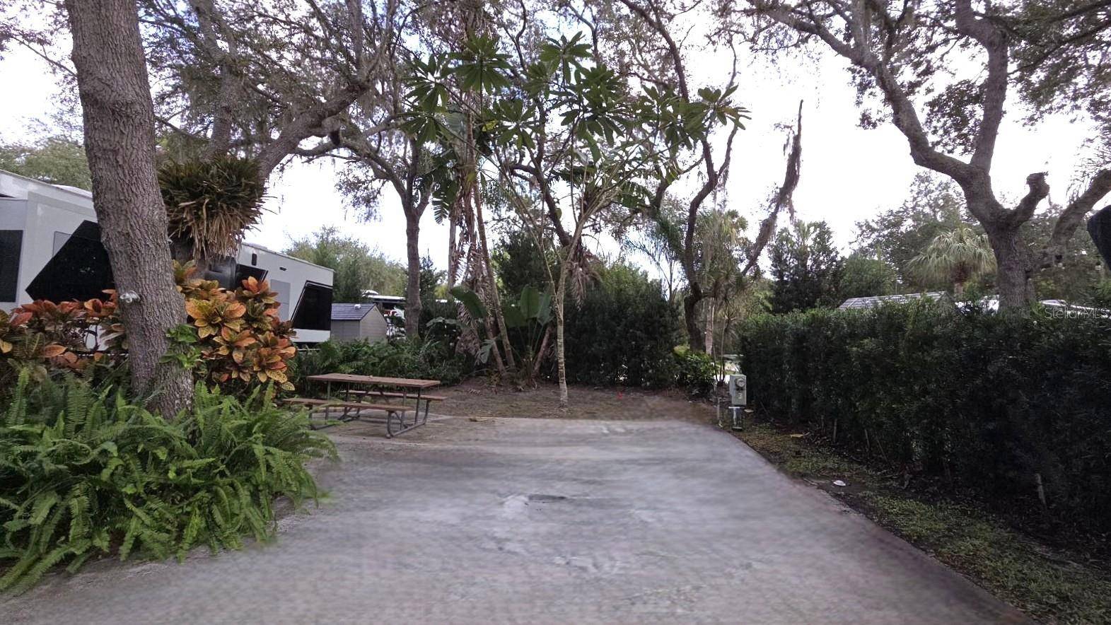 231 STALLION LN, River Ranch, FL 33867