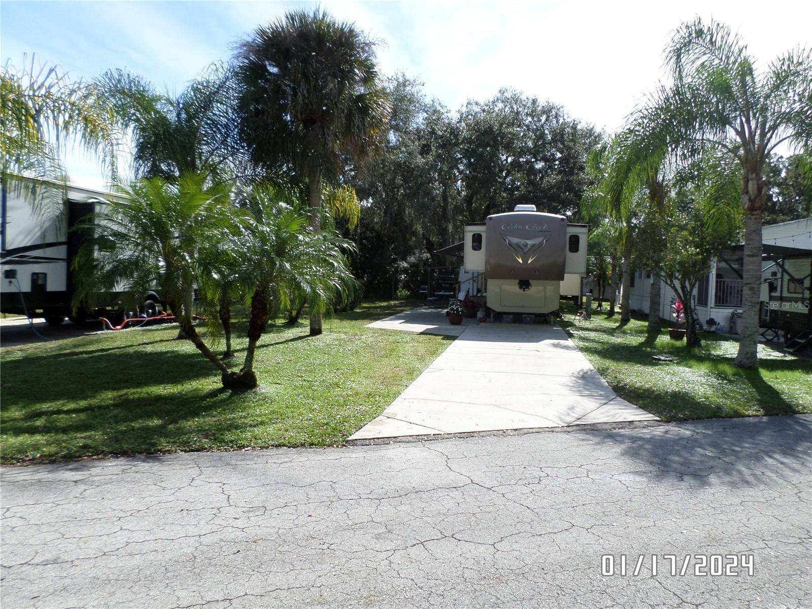 76 NW ROAN RD, River Ranch, FL 33867