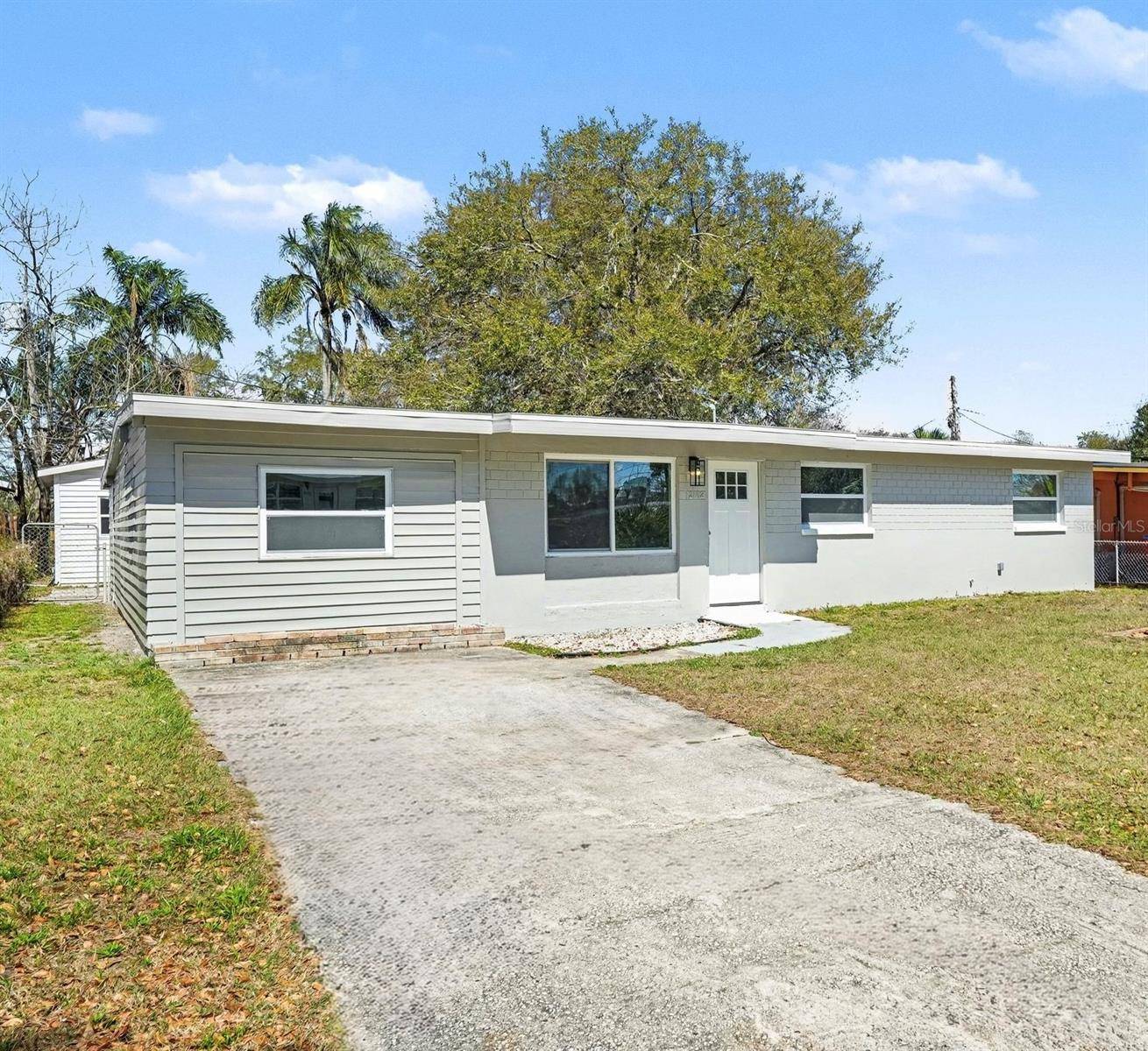 2162 BARCELONA DR, Clearwater, FL 33764