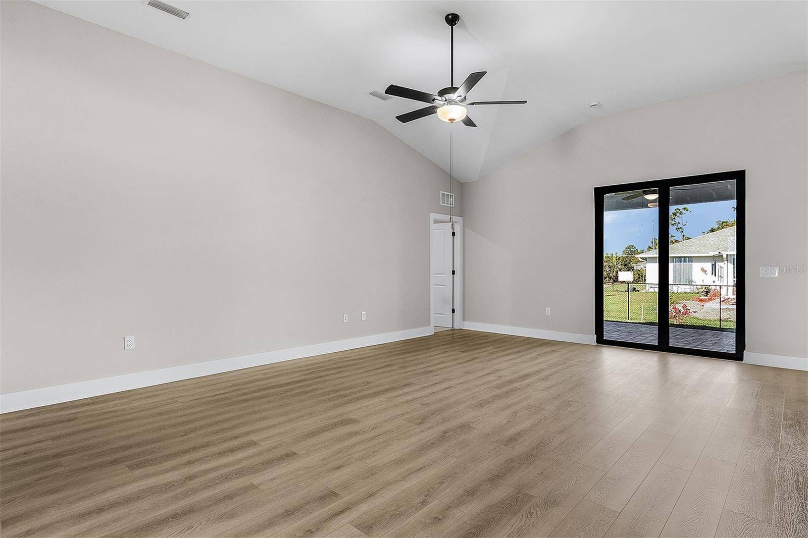 13432 LAKE GALLAGHER DR, Dover, FL 33527