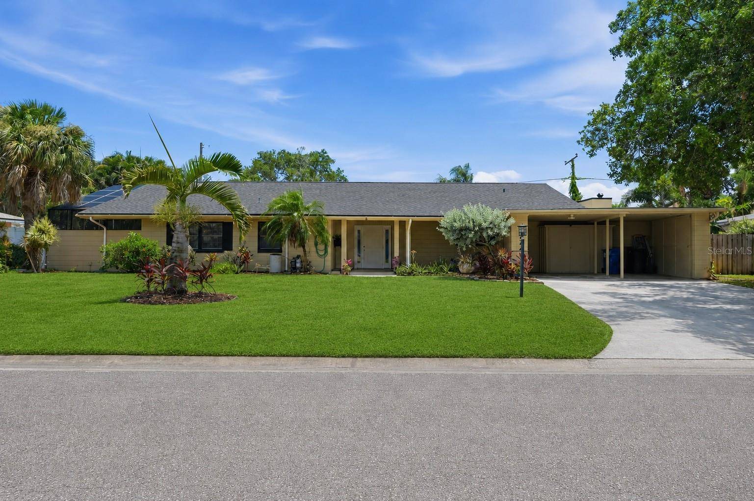 3944 49TH AVE S, St Petersburg, FL 33711
