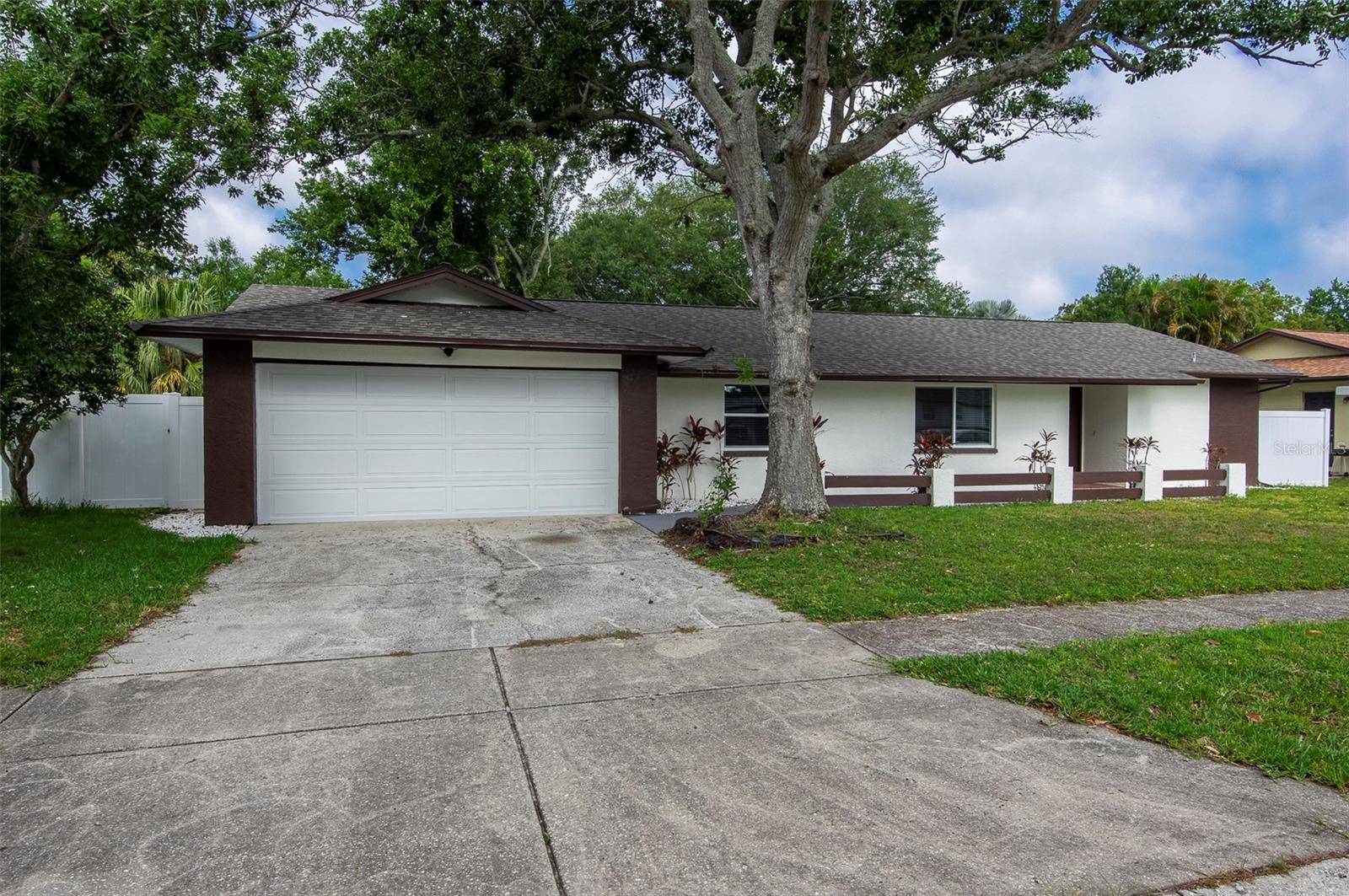 1689 MONTEREY DR, Clearwater, FL 33756