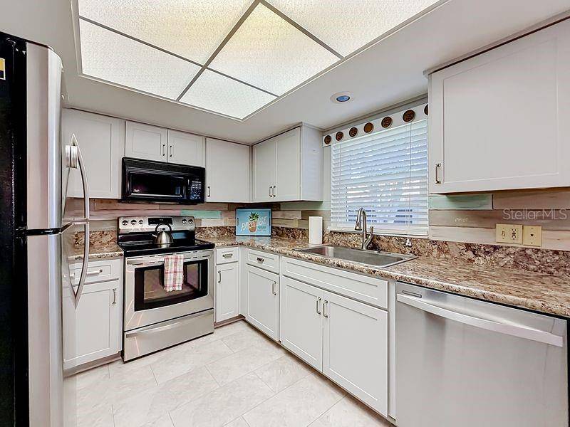 2210 UTOPIAN DR E #214, Clearwater, FL 33763