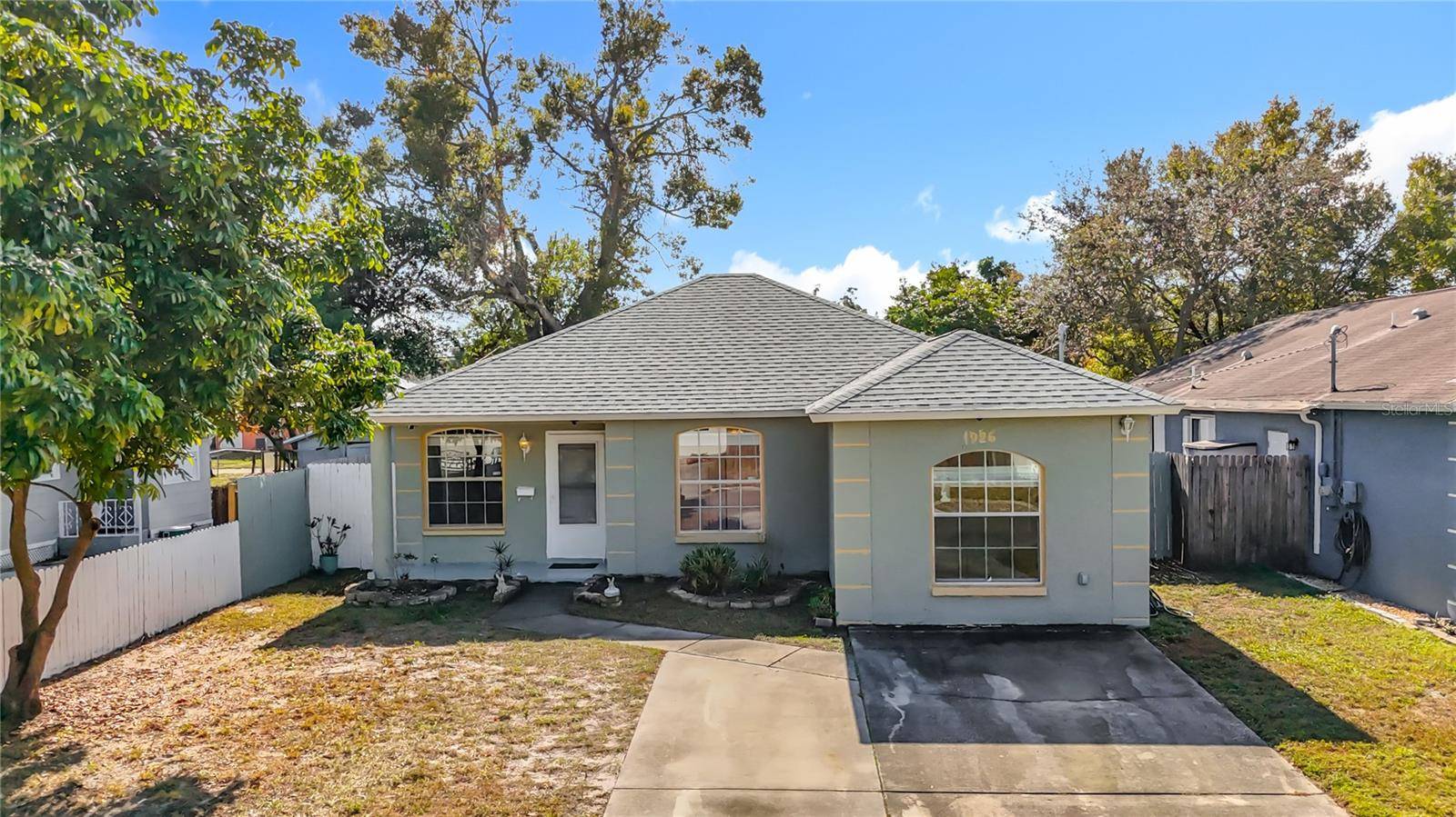 1926 29TH AVE N, St Petersburg, FL 33713