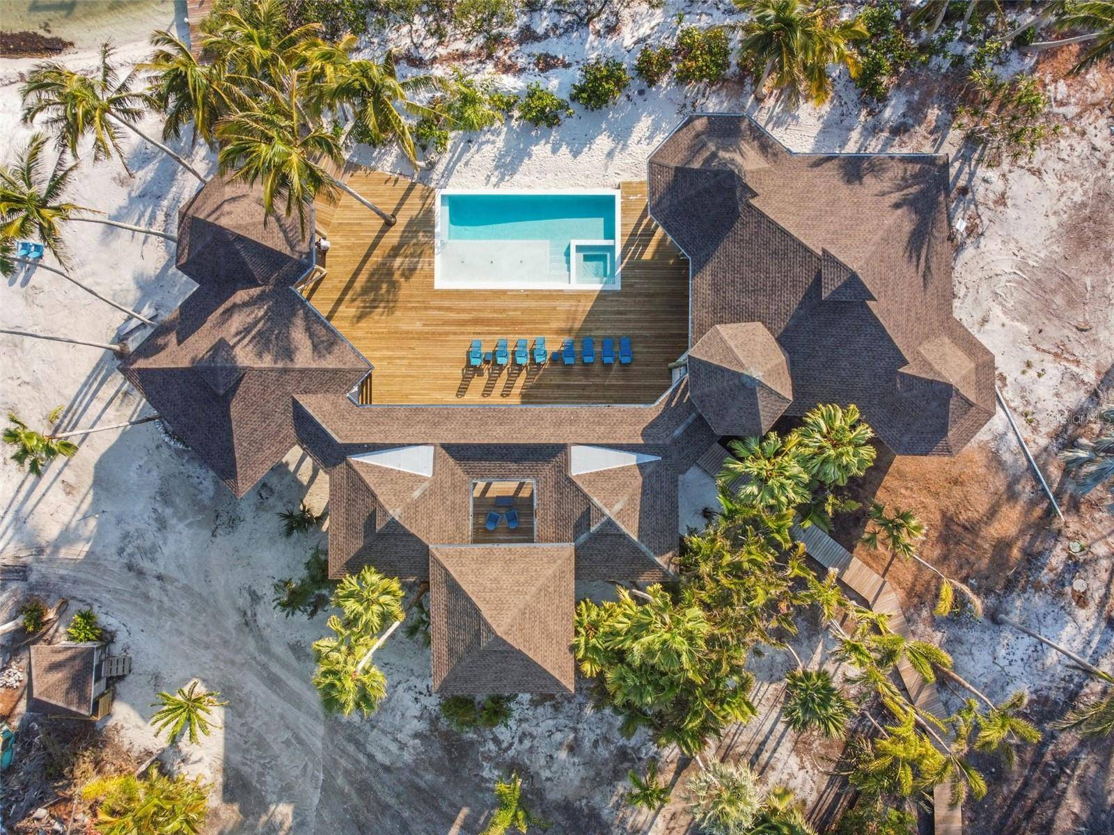 7147 LA LENAIRE DR, Longboat Key, FL 34228