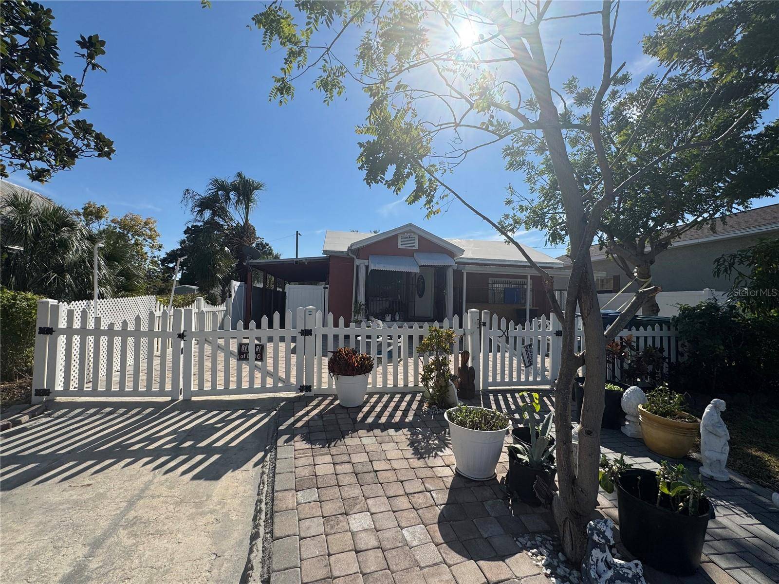 2312 W LA SALLE ST, Tampa, FL 33607