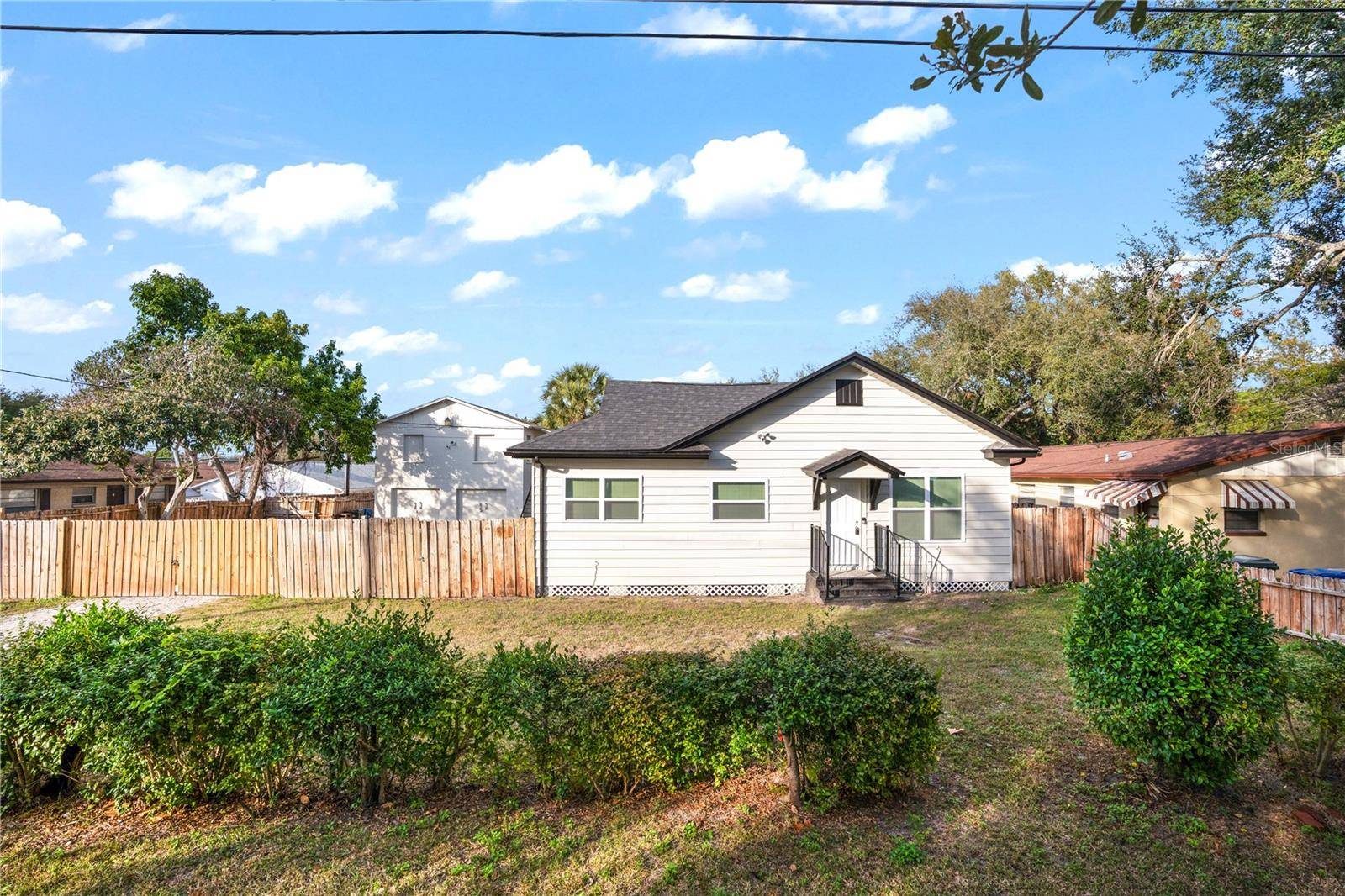 1006 15TH AVE NW, Largo, FL 33770