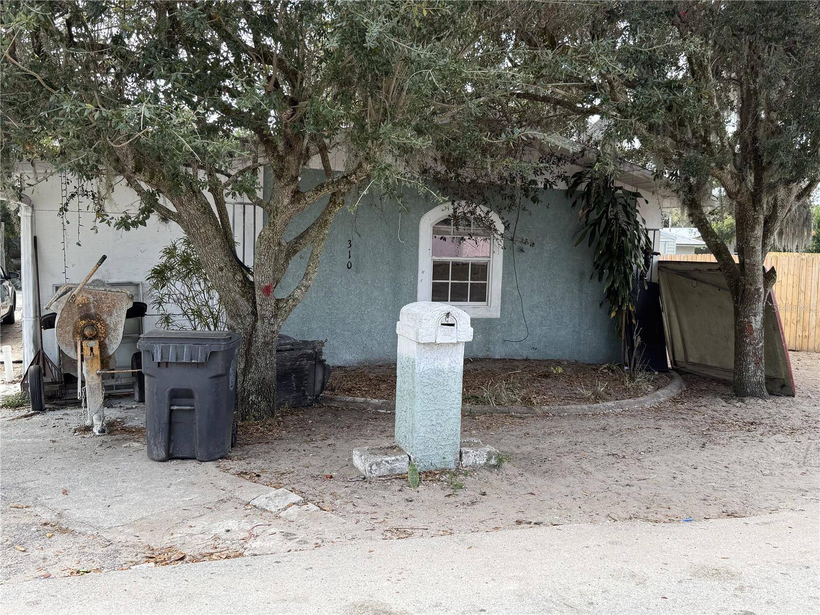 310 E BOOKER ST, Avon Park, FL 33825