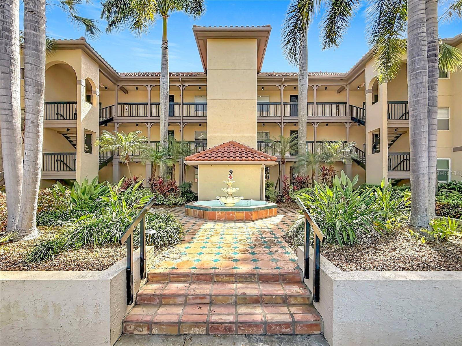 2400 FEATHER SOUND DR #933, Clearwater, FL 33762