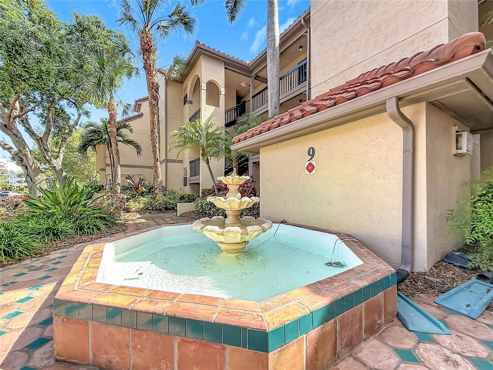 2400 FEATHER SOUND DR #933, Clearwater, FL 33762