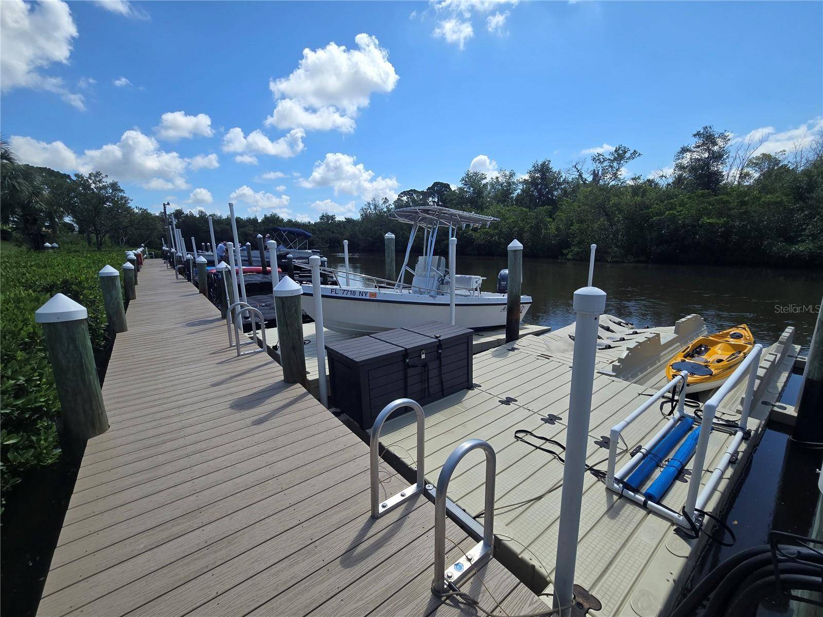 1673 SEASCAPE CIR #102, Tarpon Springs, FL 34689
