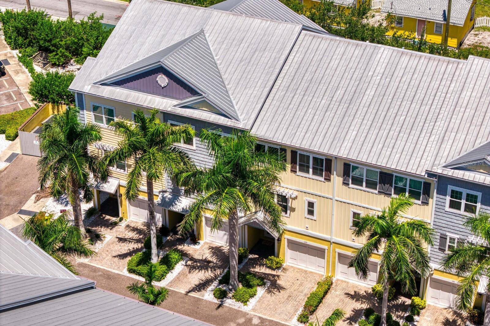 105 HAVEN BEACH DR, Indian Rocks Beach, FL 33785