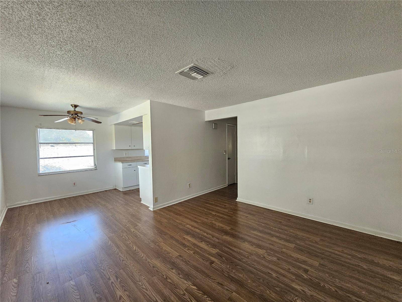 209 NW JEFFERSON CIR N #13, St Petersburg, FL 33702