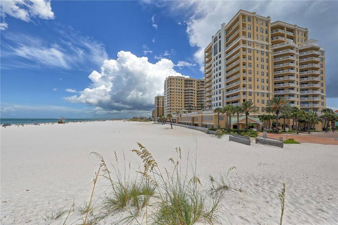 10 PAPAYA ST #305, Clearwater Beach, FL 33767