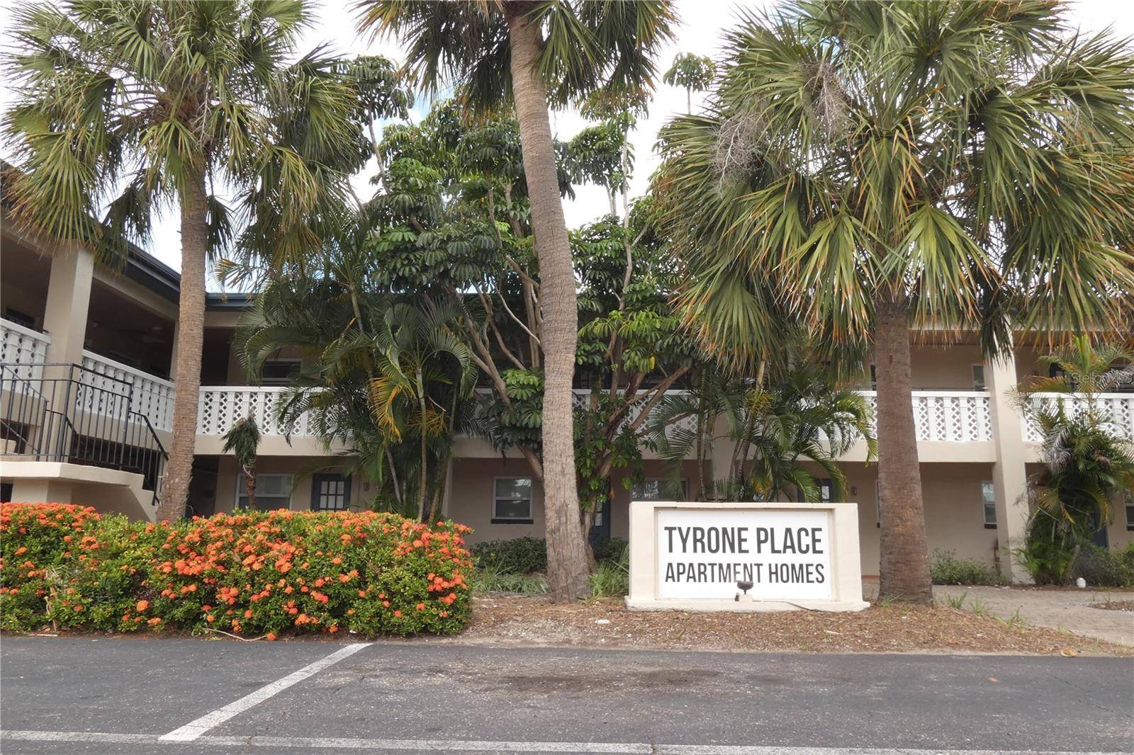 800 TYRONE BLVD N #B-1, St Petersburg, FL 33710