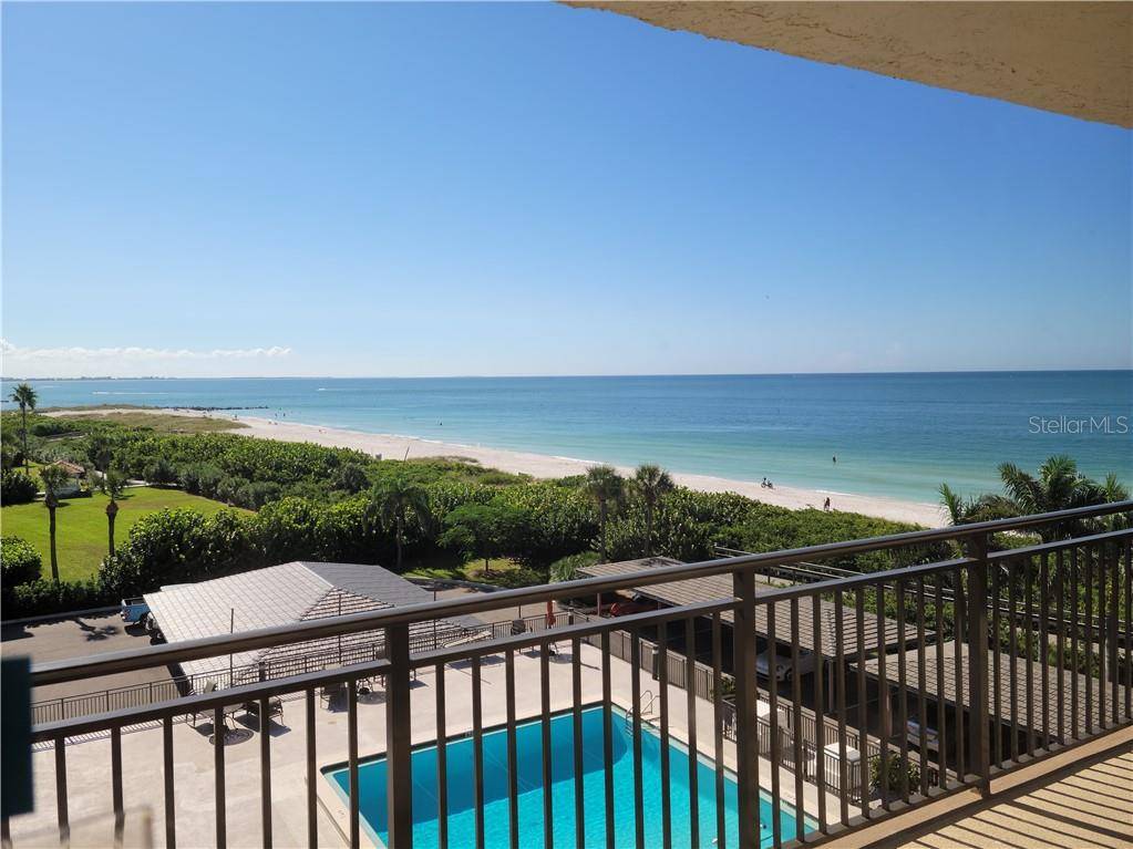 7650 BAYSHORE DR #401, Treasure Island, FL 33706