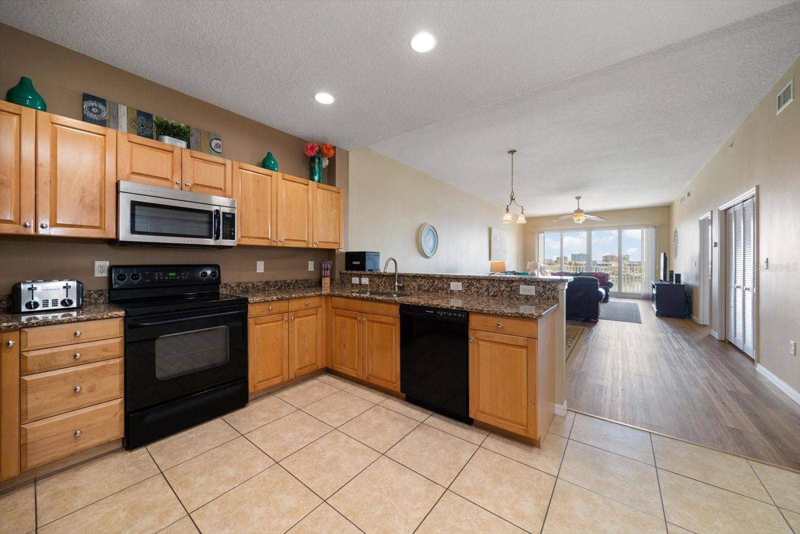 530 S GULFVIEW BLVD #401, Clearwater Beach, FL 33767