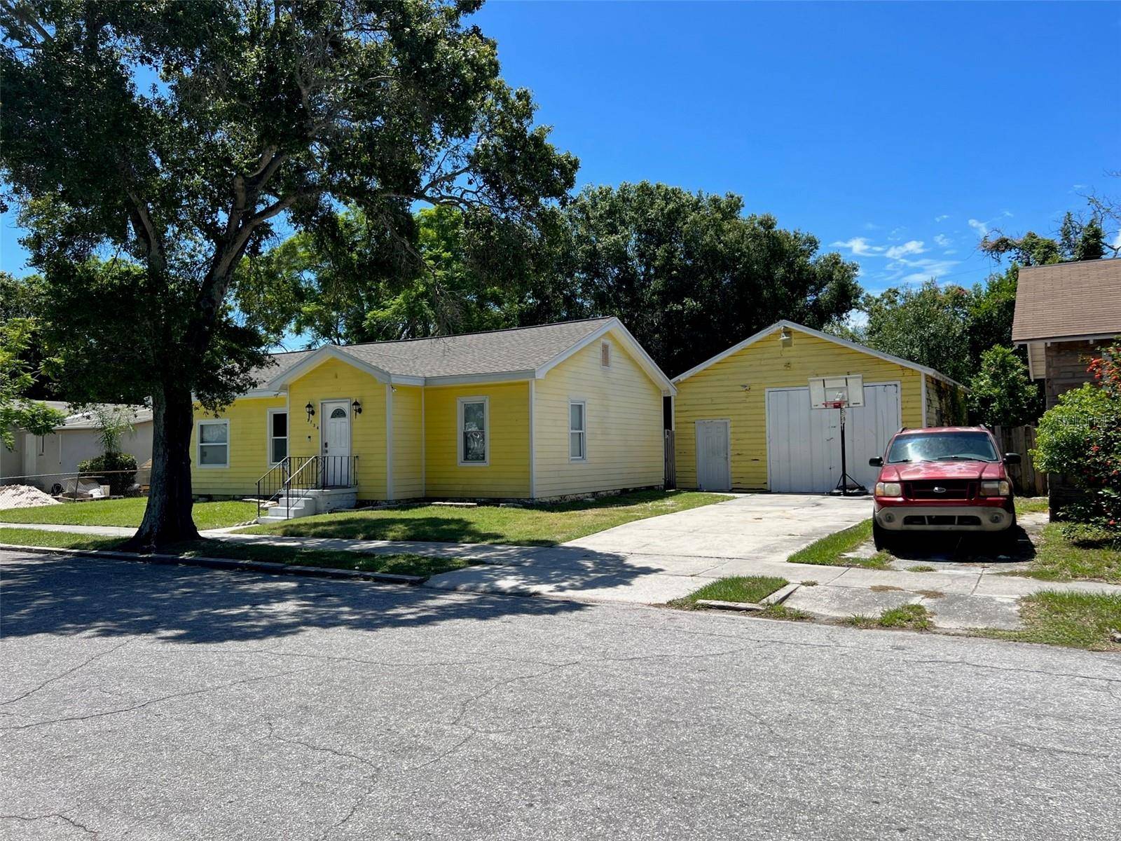 2734 53RD AVE N, St Petersburg, FL 33714