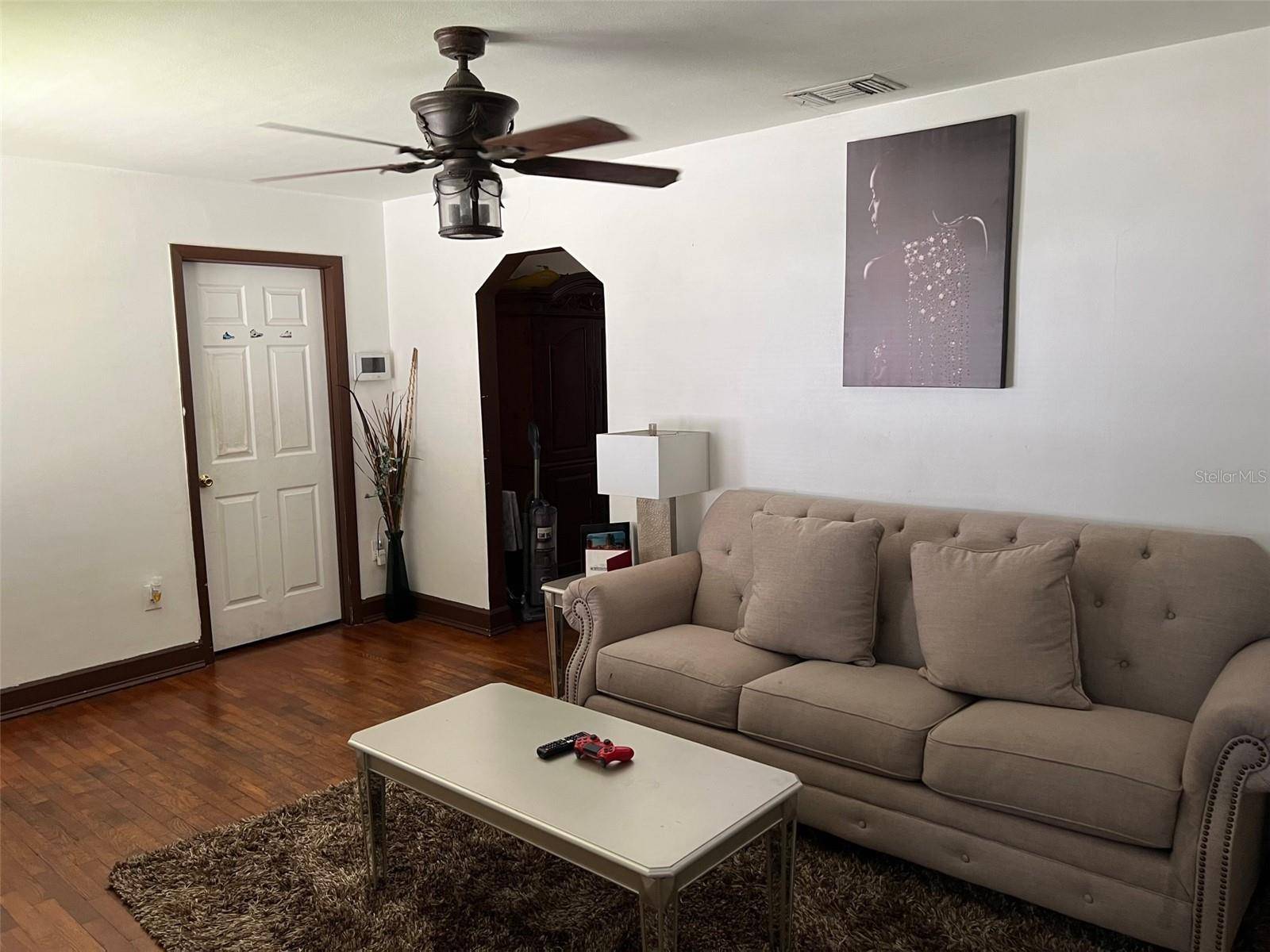 2734 53RD AVE N, St Petersburg, FL 33714