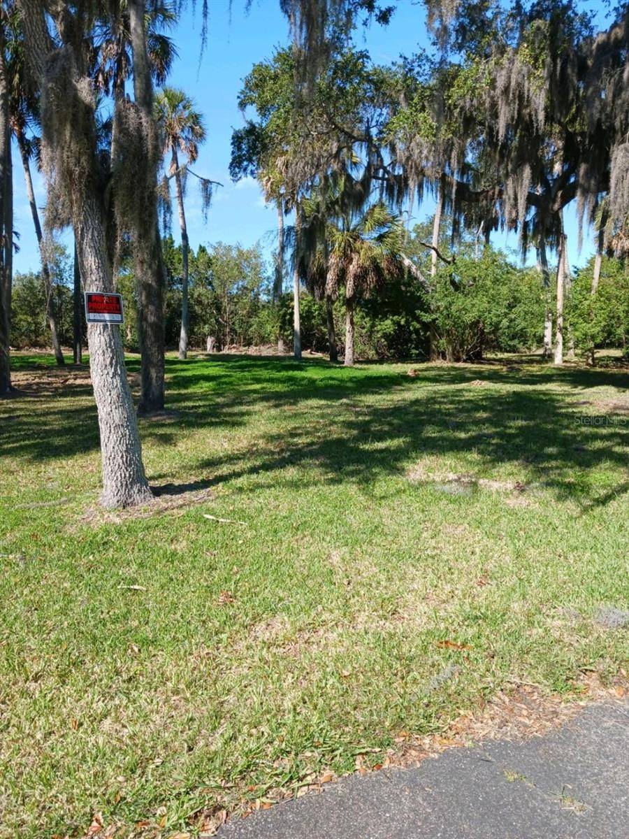 5353 TROPICAL WOODS CT, Port Richey, FL 34668