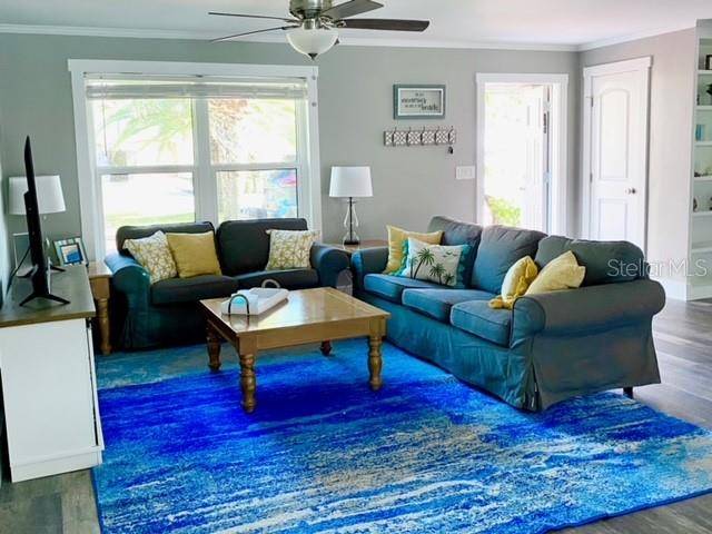 108 8TH ST, Belleair Beach, FL 33786