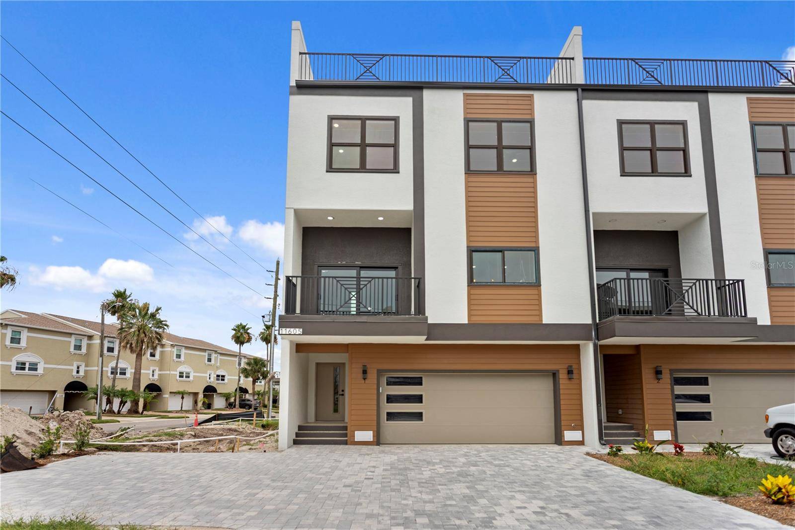 11605 1ST ST E #B3, Treasure Island, FL 33706