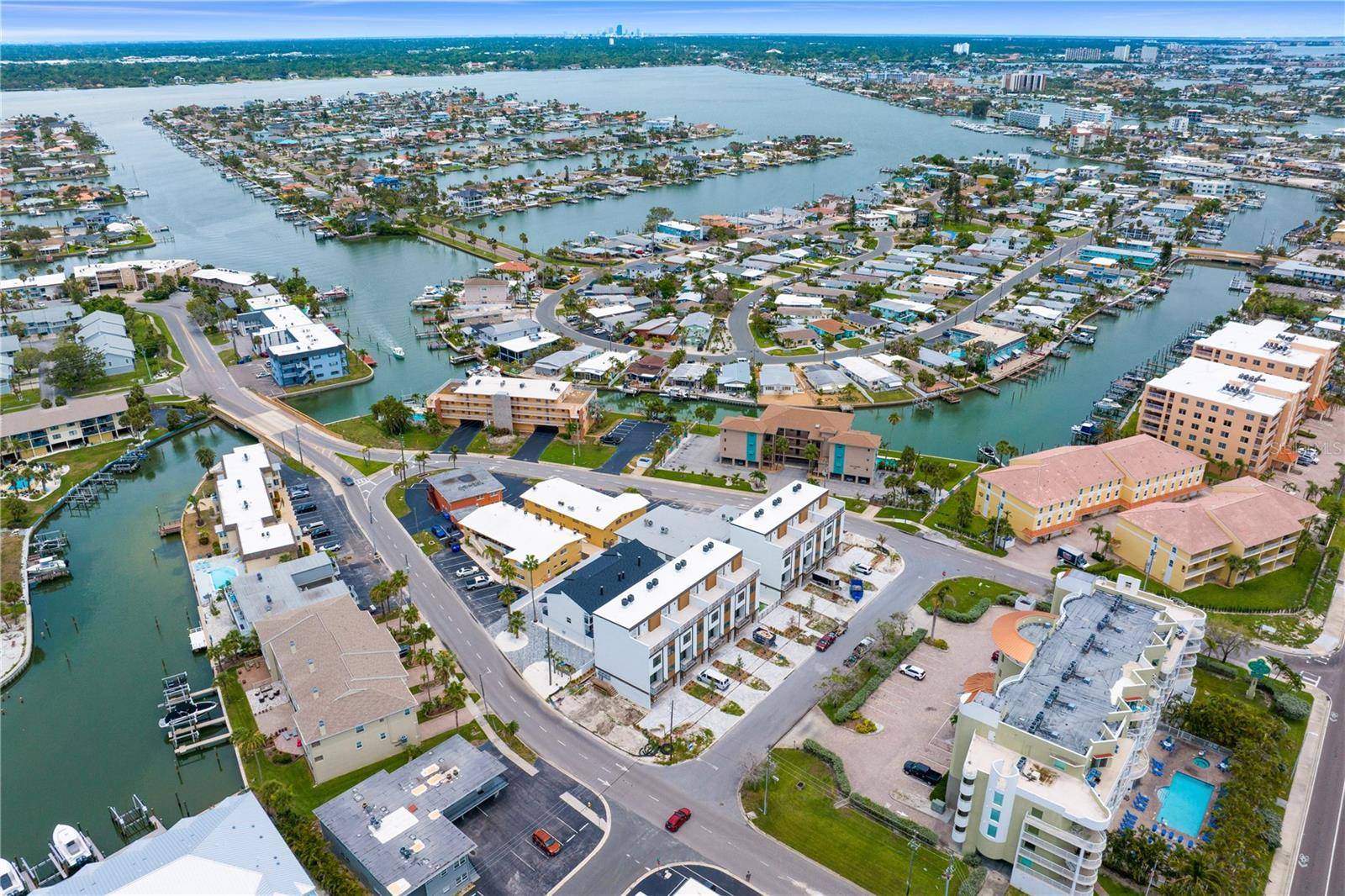 11605 1ST ST E #A1, Treasure Island, FL 33706