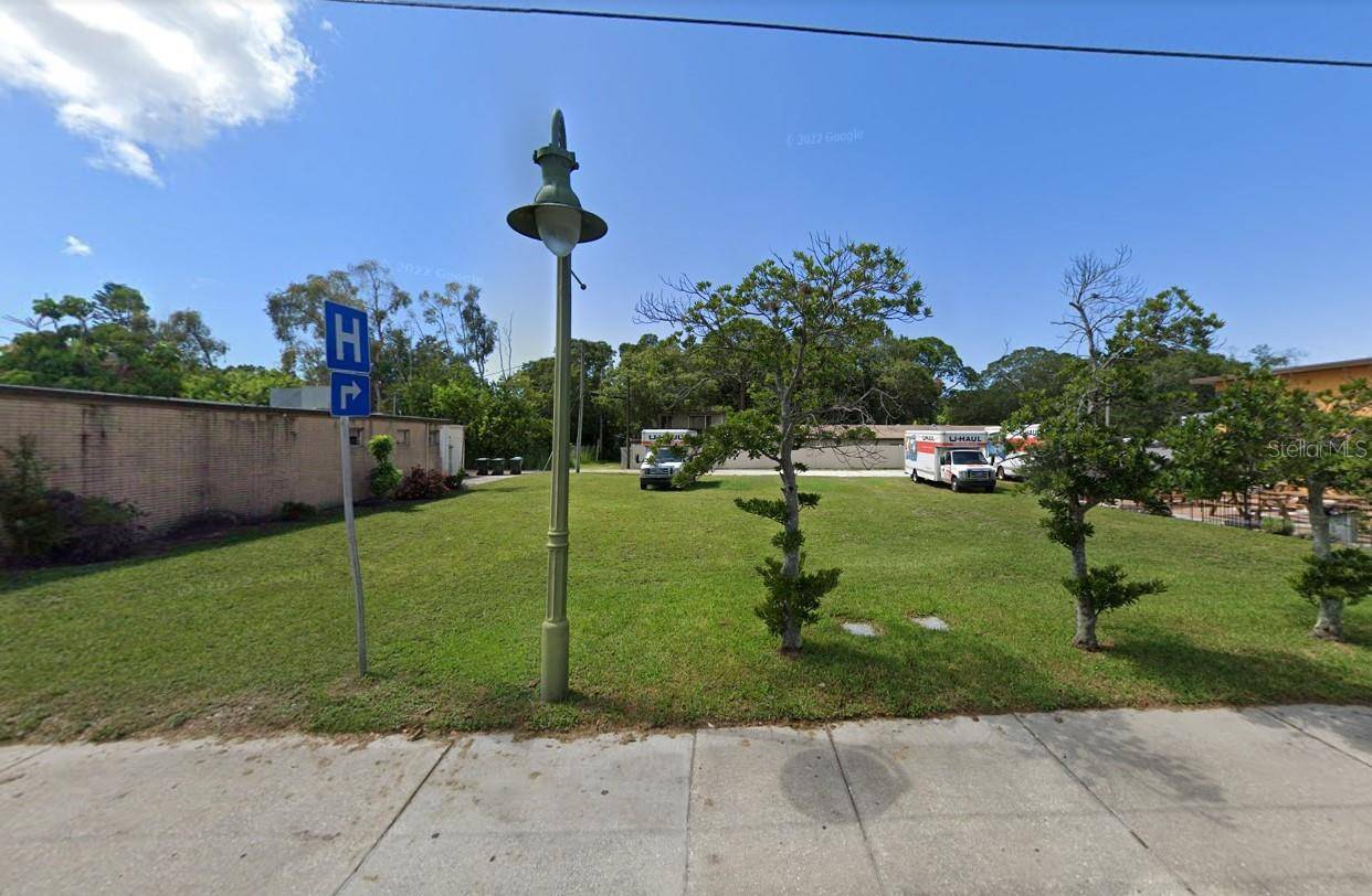 101 CLEARWATER-LARGO RD, Largo, FL 33770