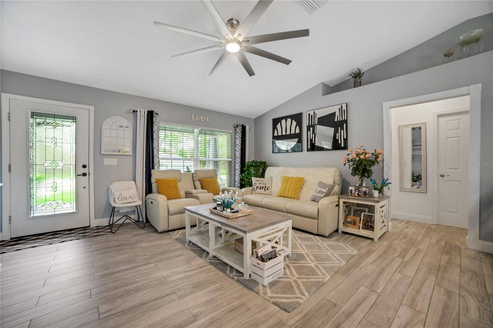 12476 JAYBIRD RD, Weeki Wachee, FL 34614