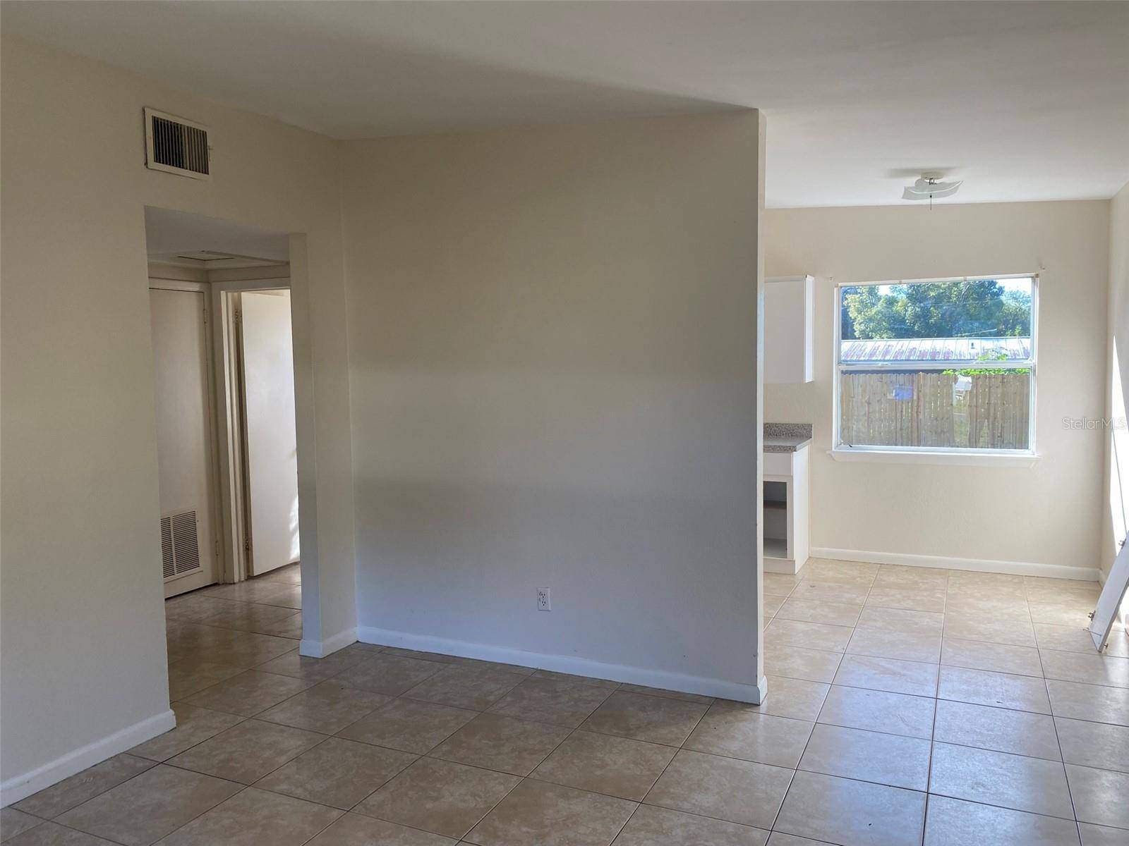 1105 BRIARWOOD RD, Brandon, FL 33511