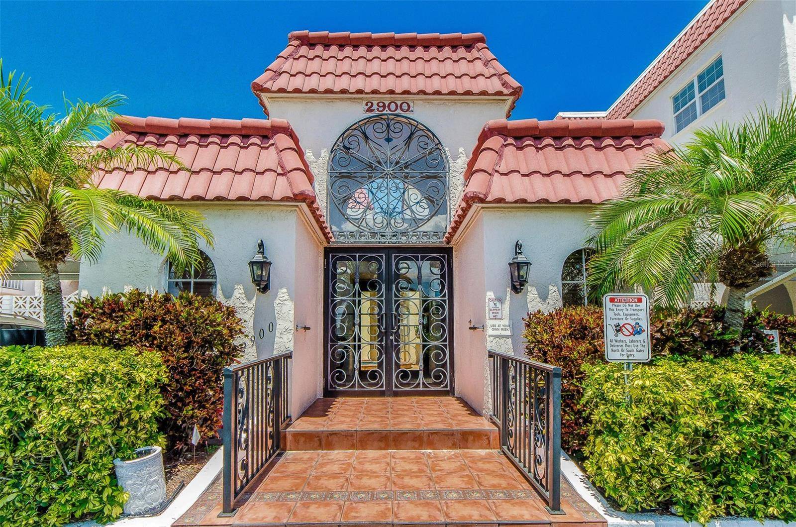 2900 GULF BLVD #204, Belleair Beach, FL 33786